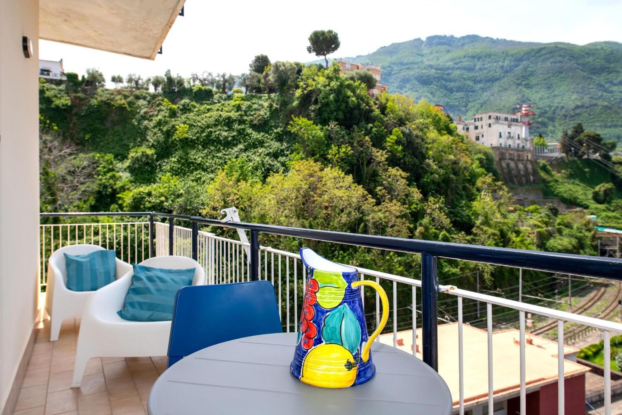 קסטלמרה די סטביה Shabby Chic Seaview Apartments מראה חיצוני תמונה